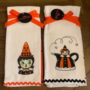 Two JOHANNA PARKER kitchen towels, Halloween